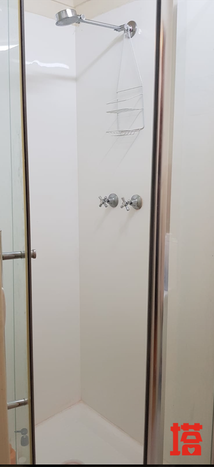 Room 3 shower photo from Muza on 2 Jan 2019.png