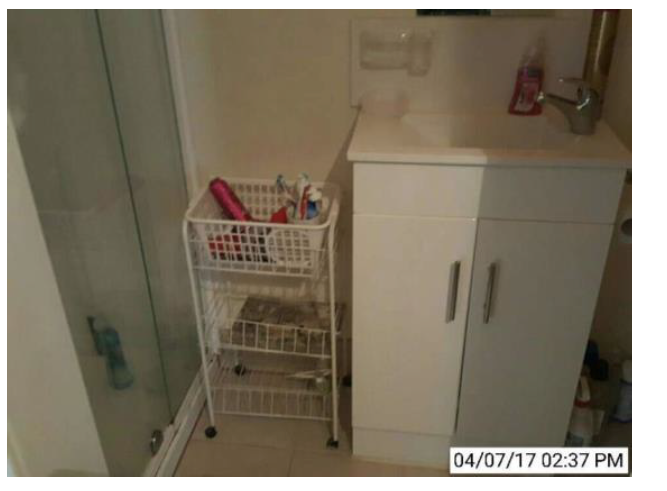 Flat 3 room 1 shower.png